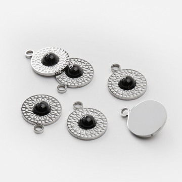 Zawieszka ze stali chirurgicznej kółko z onyksem w kolorze srebrnym 19mm