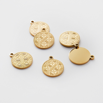 Zawieszka ze stali chirurgicznej grawerowana kółko we wzorki w kolorze złotym 17,5mm PVD