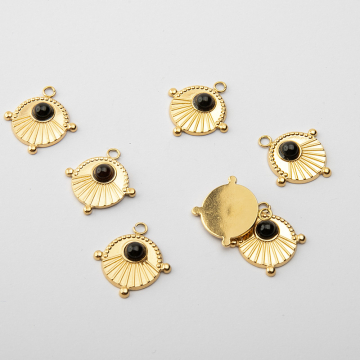 Zawieszka ze stali chirurgicznej kółko z wypustkami onyksem w kolorze złotym 17,5mm PVD