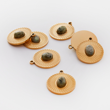 Zawieszka ze stali chirurgicznej kółko nacinane z labradorytem w kolorze złotym 21mm PVD