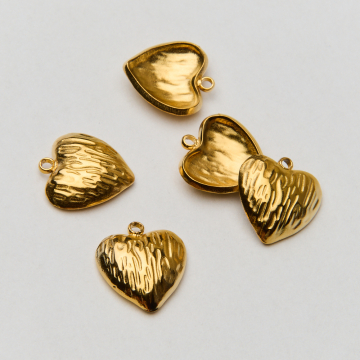 Zawieszka ze stali chirurgicznej serce nacinane w kolorze złotym 13,5mm PVD