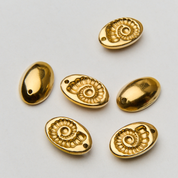 Zawieszka ze stali chirurgicznej odciśnięta muszla w kolorze złotym 17,5mm PVD