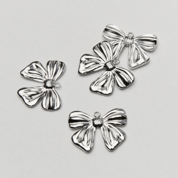 Zawieszka ze stali chirurgicznej gruba kokardka w kolorze srebrnym 20mm