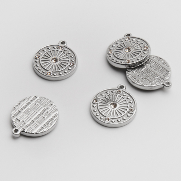 Zawieszka ze stali chirurgicznej kółko z cyrkoniami w kolorze srebrnym 18,5mm