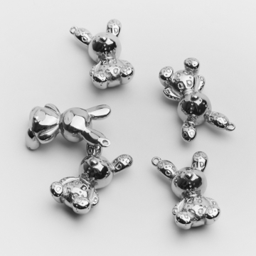 Zawieszka ze stali chirurgicznej zajączek w kolorze srebrnym 22mm