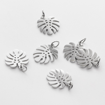 Zawieszka ze stali chirurgicznej liść monstery w kolorze srebrnym 19mm