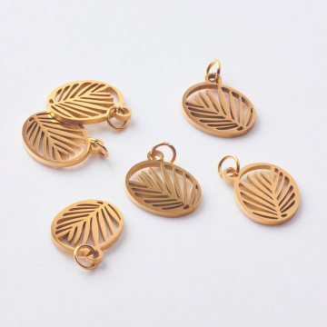 Zawieszka ze stali chirurgicznej liść palmowy w kółku w kolorze złotym 14mm PVD