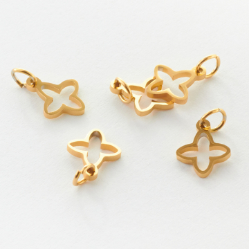 Zawieszka ze stali chirurgicznej koniczyna marokańska w kolorze złotym 13mm