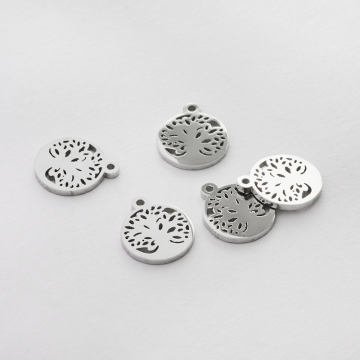 Mini zawieszka ze stali chirurgicznej drzewo rodziny w kolorze srebrnym 8mm