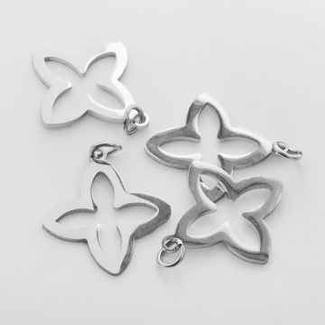 Zawieszka ze stali chirurgicznej koniczynka marokańska w kolorze srebrnym 24mm