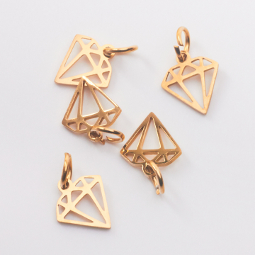 Zawieszka ze stali chirurgicznej diamencik w kolorze złotym 9,5mm