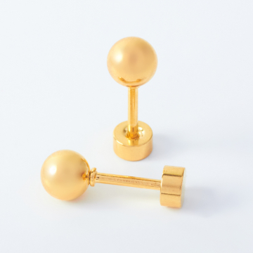 Kolczyki kulki ze stali chirurgicznej w kolorze złotym 5mm