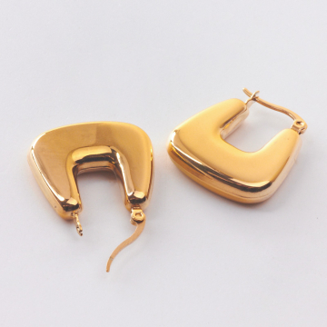 Duże kolczyki kwadraty ze stali chirurgicznej w kolorze złotym 21x24mm