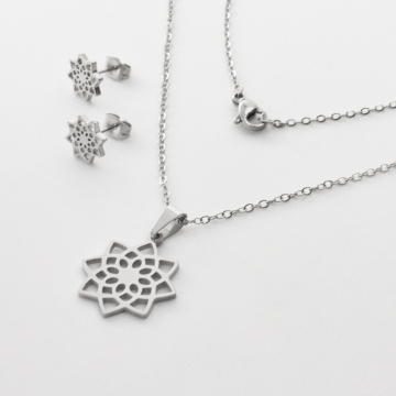 Komplet biżuterii ze stali chirurgicznej z kolczykami mandala w kolorze srebrnym 45cm