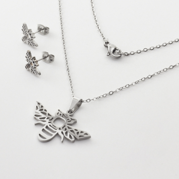 Komplet biżuterii ze stali chirurgicznej z kolczykami ćma w kolorze srebrnym 45cm