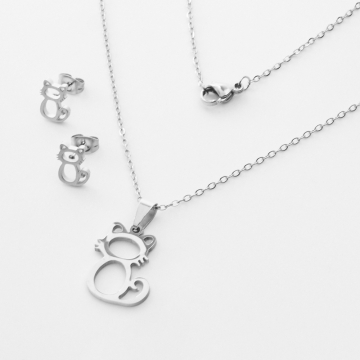 Komplet biżuterii ze stali chirurgicznej z kolczykami kotek w kolorze srebrnym 45cm