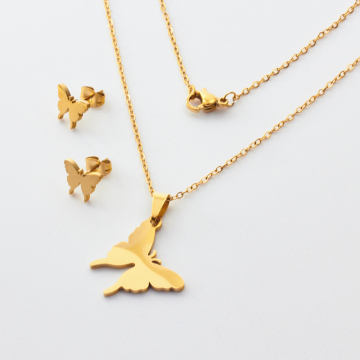 Komplet biżuterii ze stali chirurgicznej z kolczykami motylek w kolorze złotym 45cm