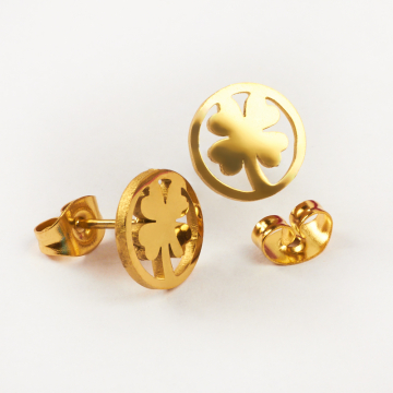 Kolczyki ze stali chirurgicznej koniczynka w kółku w kolorze złotym 9,5mm