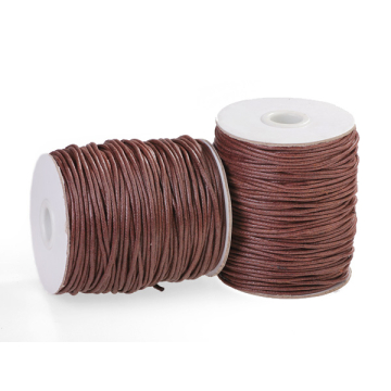 Sznurek bawełniany woskowany ciemno brązowy 2mm