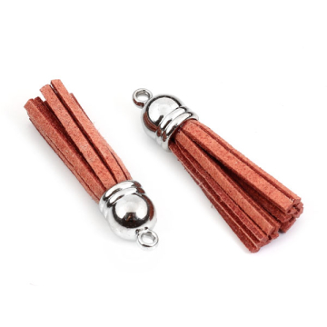 Chwost z rzemienia zamszowego w srebrnym okuciu orzechowy 4cm