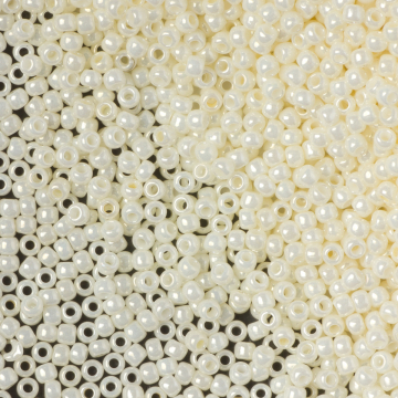 Koraliki TOHO Round 11/0 Opaque-Lustered Navajo White