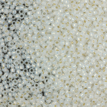 Koraliki TOHO Round Silver-Lined Milky White 11/0