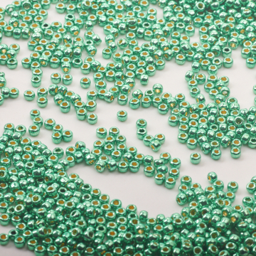 Koraliki TOHO - Round 8/0  Permafinish - Galvanized Spring Green