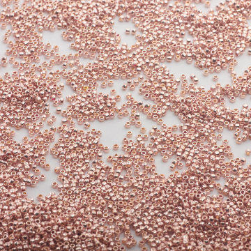 Koraliki TOHO - Round 15/0  PermaFinish - Galvanized Sweet Blush