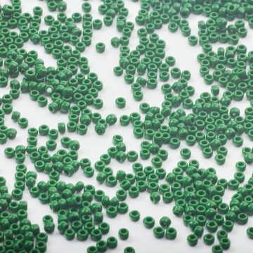 TOHO Round 8/0  Opaque Pine Green