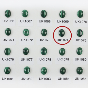 Malachit naturalny kaboszon owal 10mm