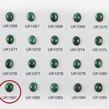 Malachit naturalny kaboszon owal 10mm