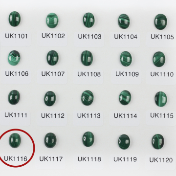 Malachit naturalny kaboszon owal 10mm