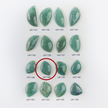 Amazonit kaboszon nieregularny 30mm