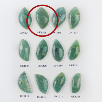 Amazonit kaboszon nieregularny 38mm