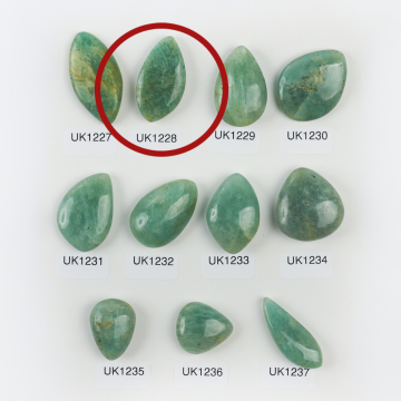 Amazonit kaboszon wypukły 33mm