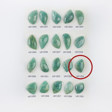 Amazonit kaboszon nieregularny 26,5mm