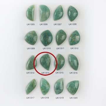 Amazonit kaboszon nieregularny 33mm