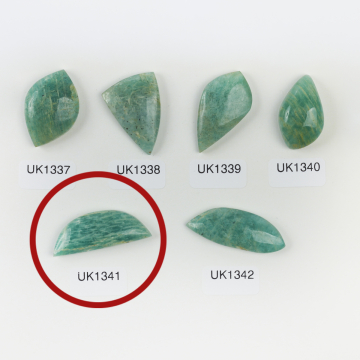 Amazonit kaboszon nieregularny 35mm