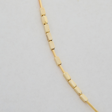 Przekładka słupek z mosiądzu w kolorze złotym 2x4mm