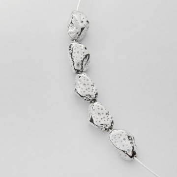 Przekładka nugget z mosiądzu w kolorze srebrnym 14x9mm