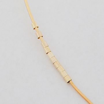 Przekładka rurka z mosiądzu w kolorze złotym 2x2mm