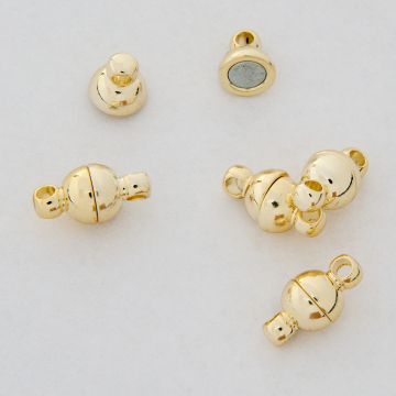 Zapięcie magnetyczne kulka z mosiądzu w kolorze złotym 11,5mm