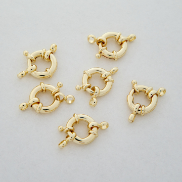 Zapięcie ozdobne federing z mosiądzu w kolorze złotym 13mm