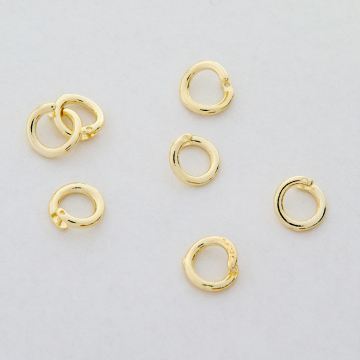 Krawatka otwierana z zabezpieczeniem z mosiądzu w kolorze złotym 7,5mm