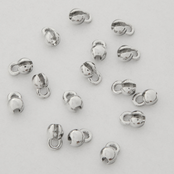 Końcówki kuleczki zaciskowe do wykańczania naszyjników i bransoletek z mosiądzu w kolorze srebrnym 4x1mm