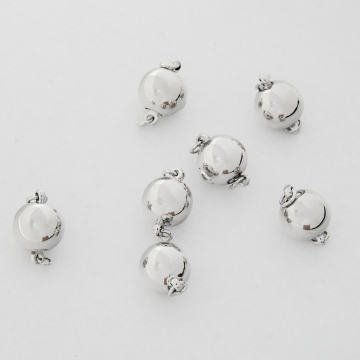 Zapięcie szufladkowe w kształcie kulki z mosiądzu w kolorze srebrnym 12,5x9mm