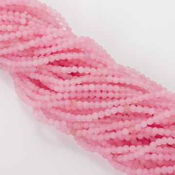 Kryształ górski różowy kulka matowa 4,5mm - na sznurze