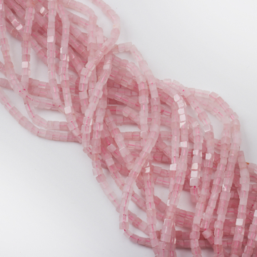 Kryształ górski różowy kostka gładka 3x3mm