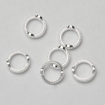 Okrągła ramka do koralików w kolorze srebrnym 6mm