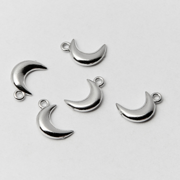 Zawieszka ze stali mini księżyc 11mm